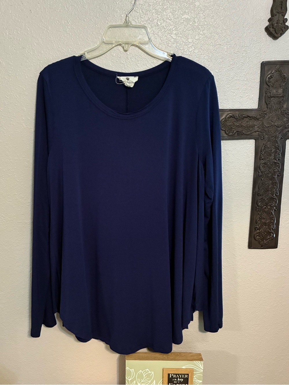 Boutique Women's Long-Sleeve Scoop Neck Top